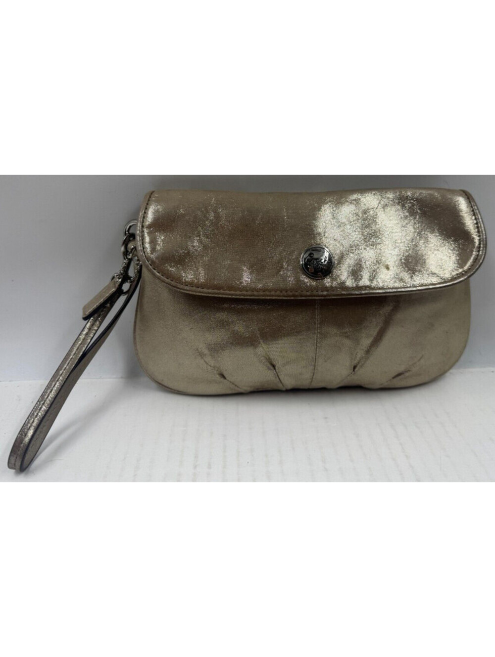 Coach Clutch Women's Gold Leather Pleated Shimmer Inner Pockets Wristlet Clutch